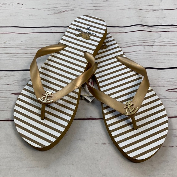 Vineyard Vines Shoes - Vineyard Vines Women’s Tricket Flip Flops